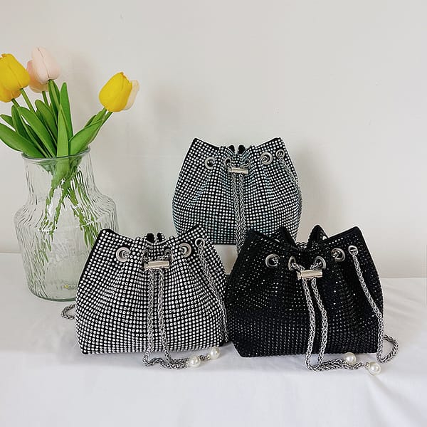 2022 chain Shoulder Bags Drawstring Evening Handbags Diamond rhinestone Drawstring Bucket Crossbody Bag and Purse for Women - Image 3