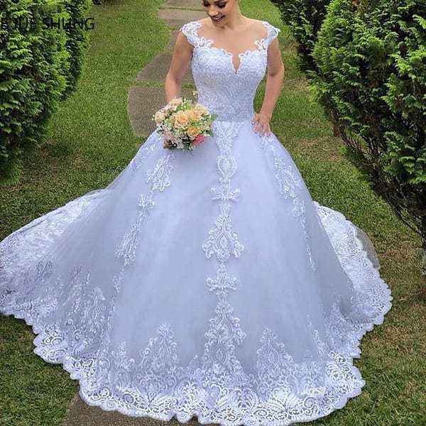 NEW Fashion Styles  White Women Wedding Dresses Classic Trailing Bridal Gown